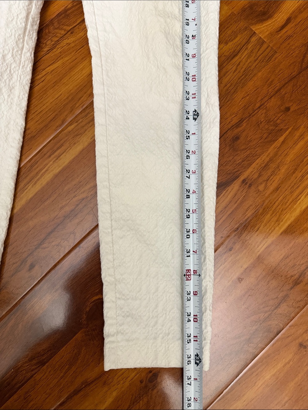 Cynthia Rowley Cream Textured Ankle Pants - Picture 11 of 12